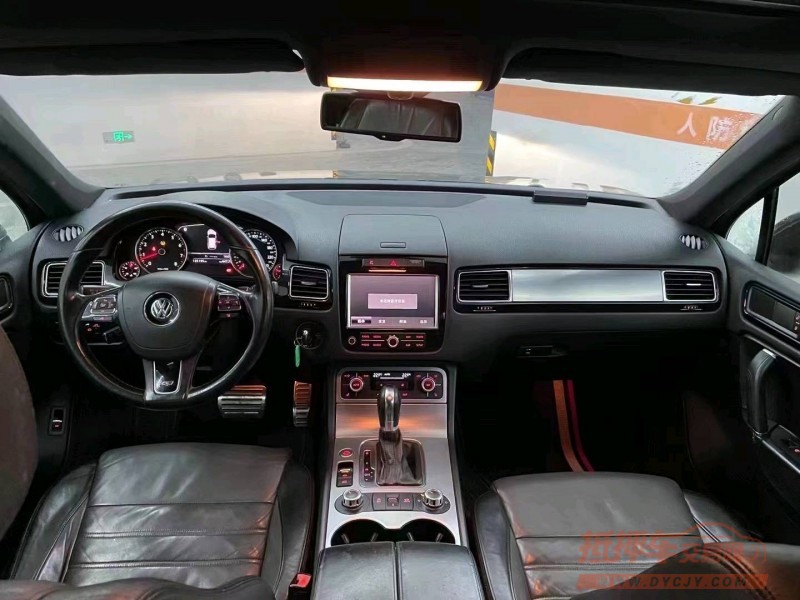 成都14年大众途锐9