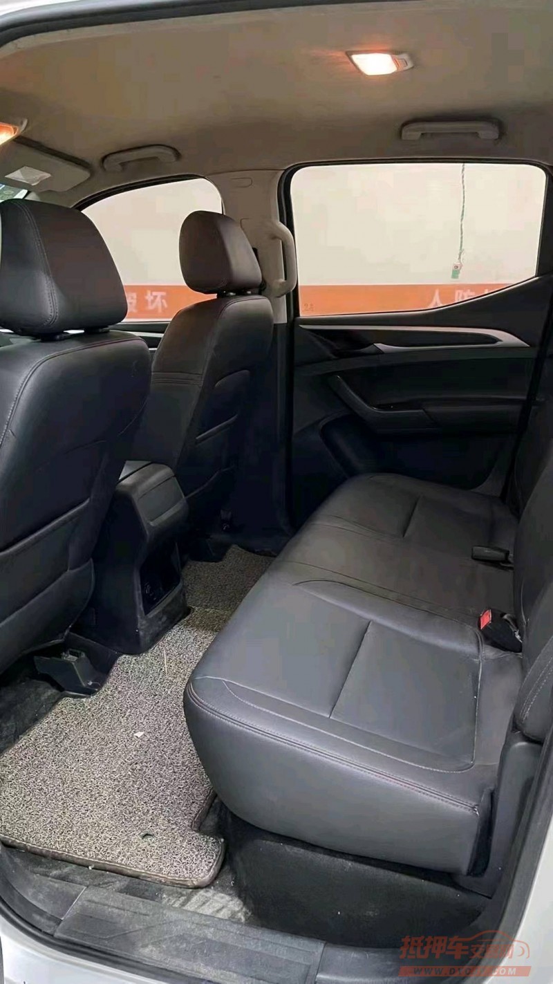 成都17年大通T607