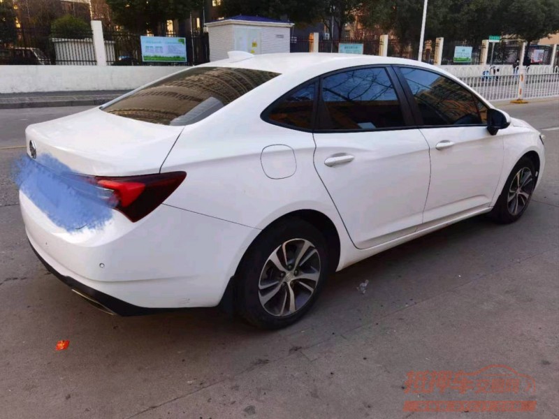 宜昌20年别克英朗6