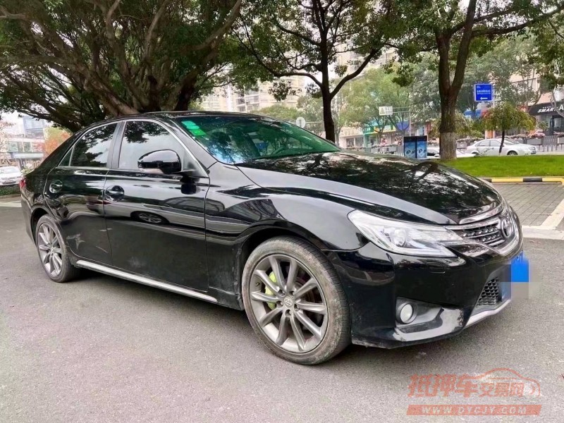 嘉兴17年丰田锐志3