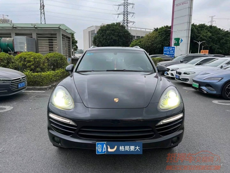 广州11年保时捷卡宴1