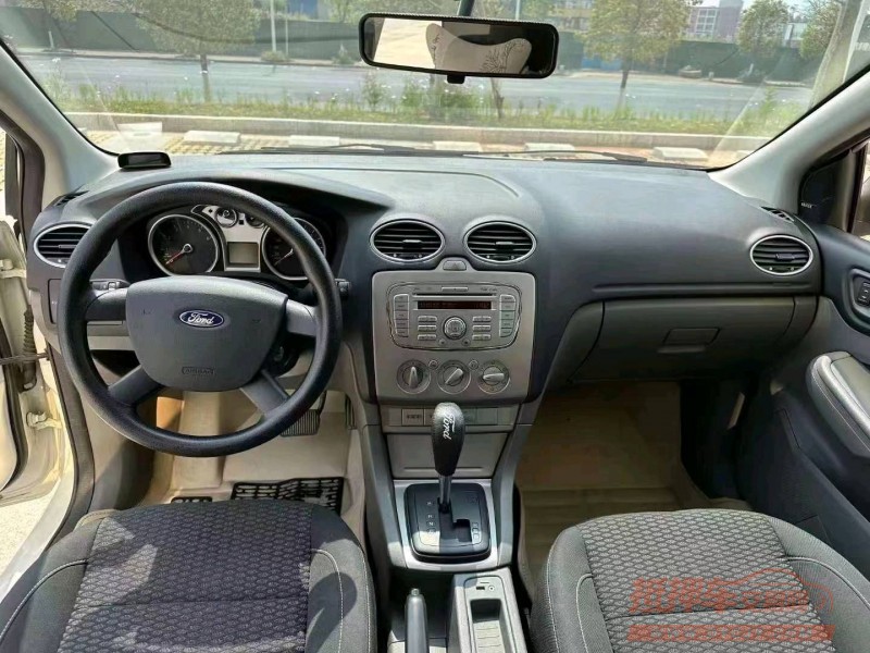 珠海16年福特福克斯5