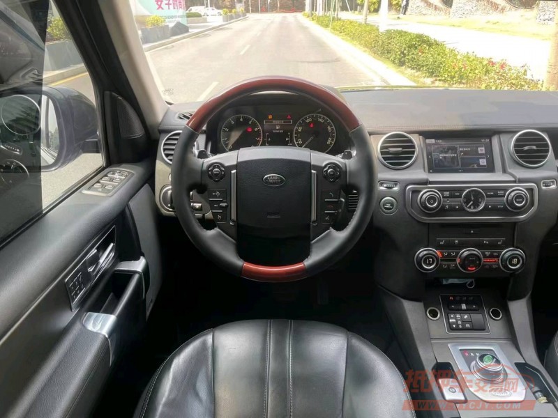 广州16年路虎发现4