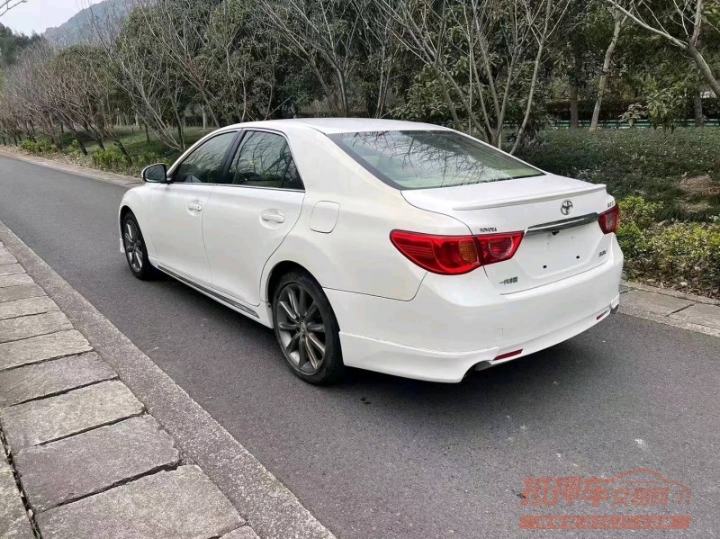 嘉兴12年丰田锐志4