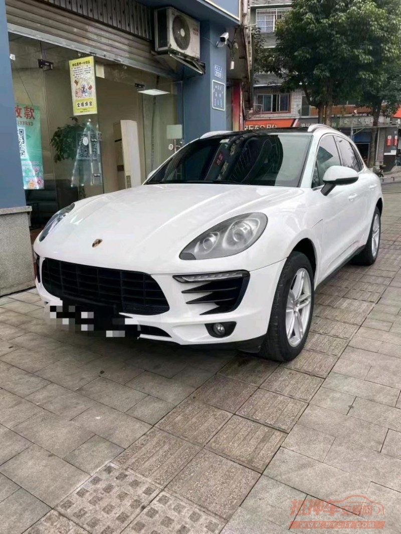 重庆15年保时捷Macan1