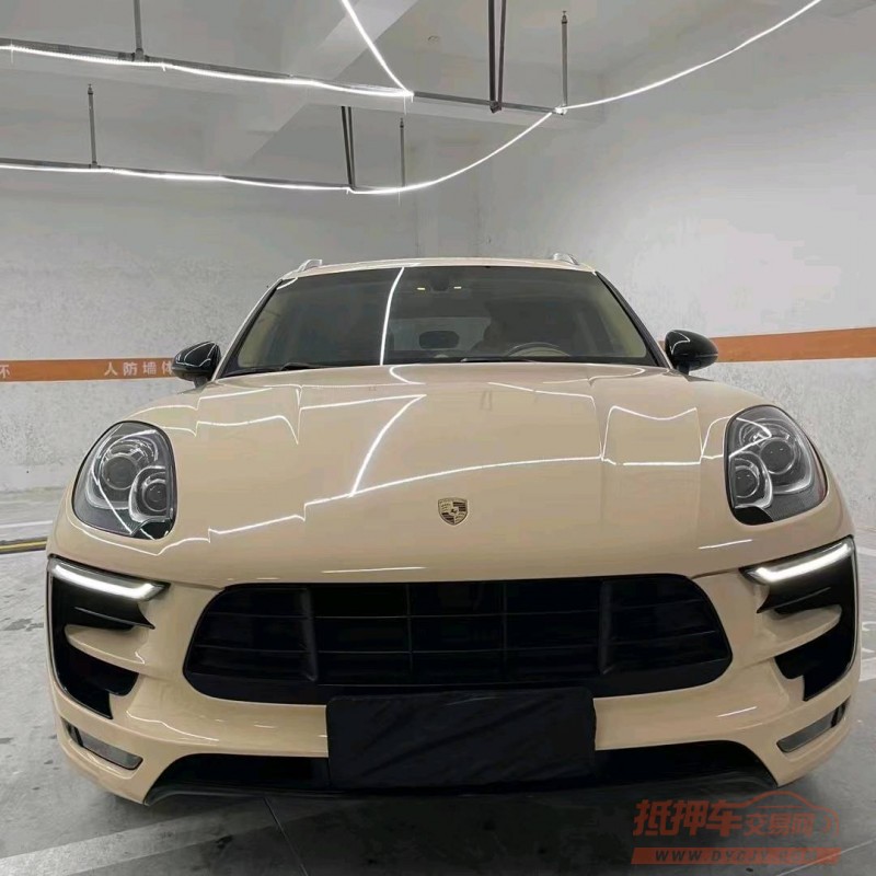成都15年保时捷Macan1