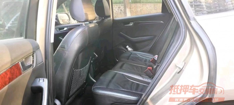 北京13年奥迪Q54