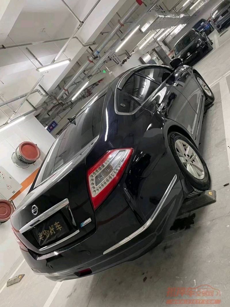 成都13年日产天籁6