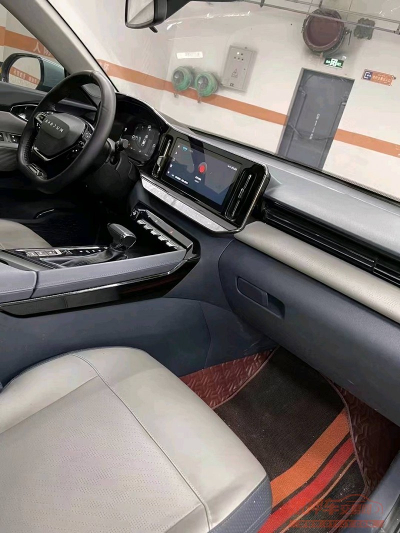 成都20年宝骏RC58