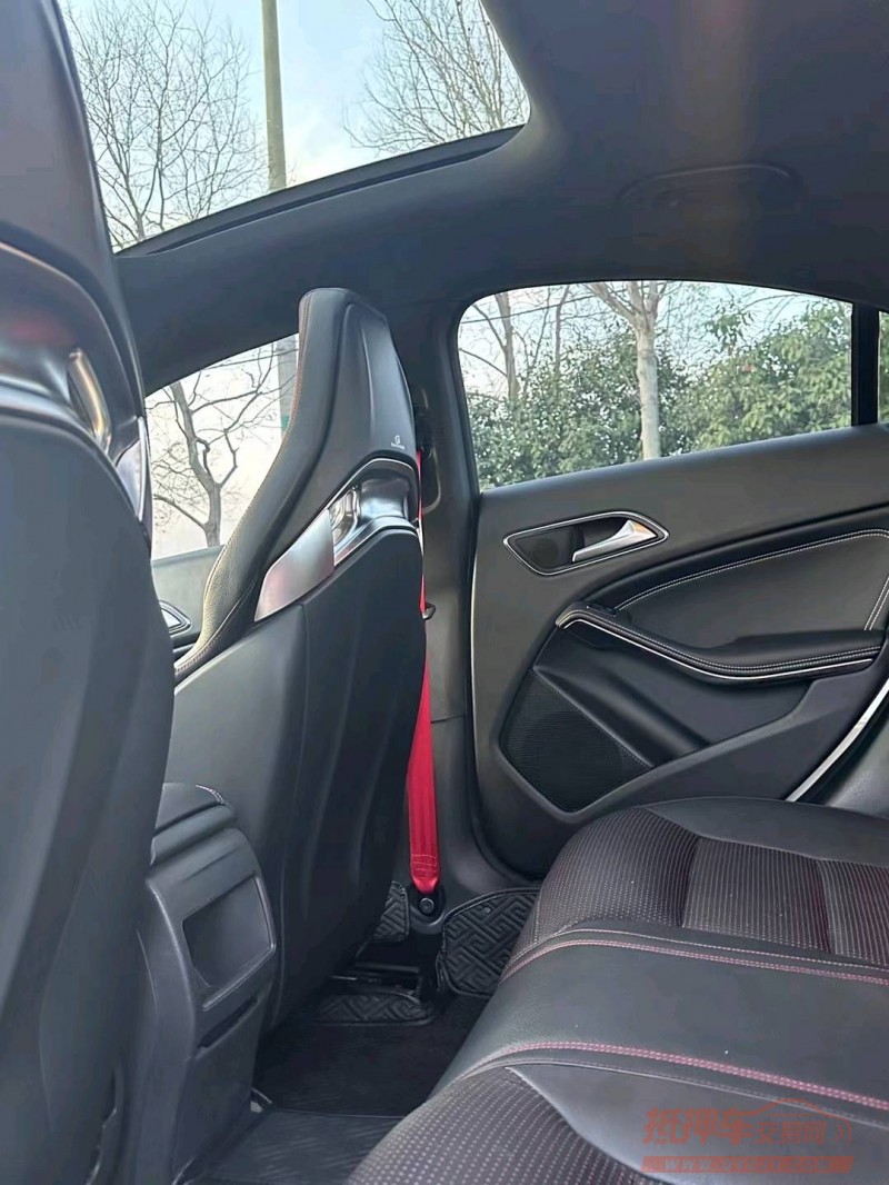 徐州19年奔驰CLA5