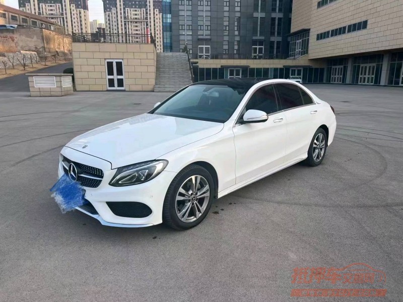东营17年奔驰C2