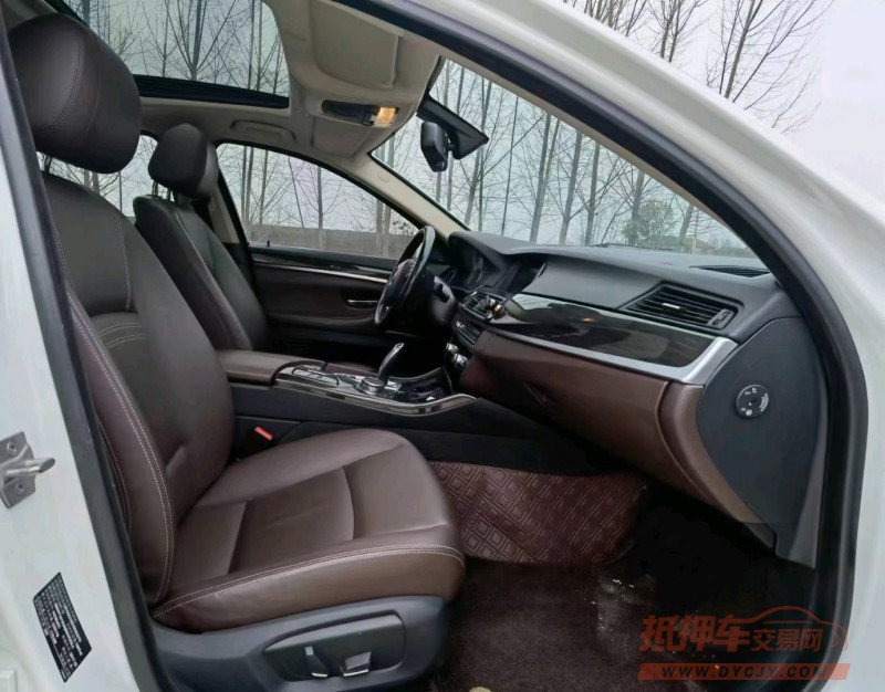 北京18年宝马5系3