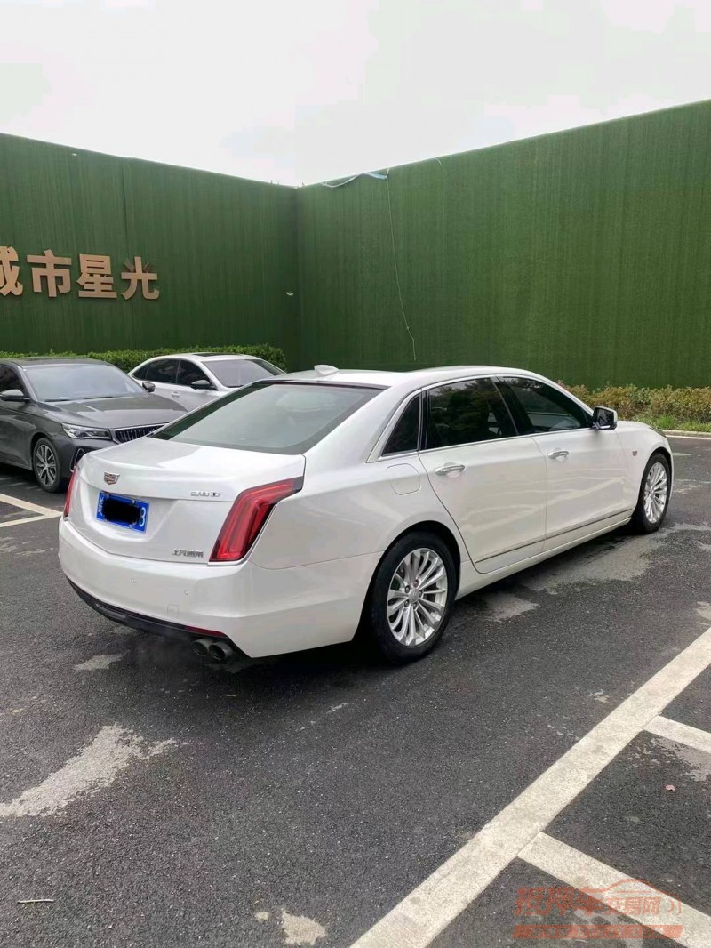 淮南17年凯迪拉克CT63