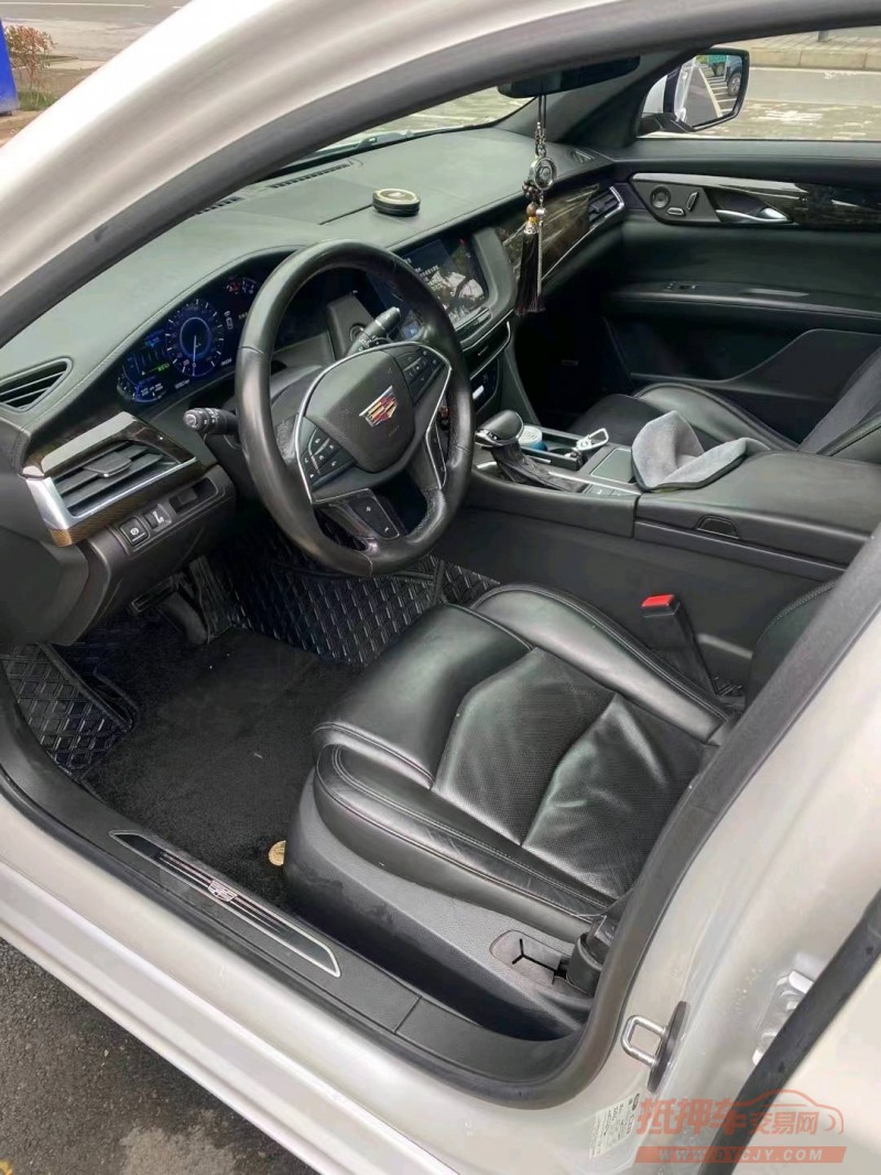 淮南17年凯迪拉克CT62