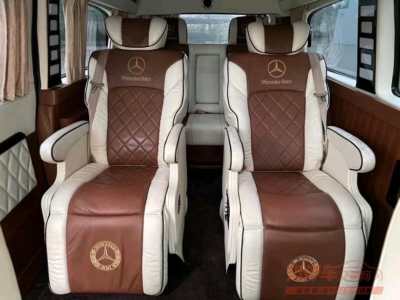 盐城15年奔驰威霆4