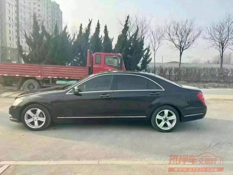 东营12年奔驰S8