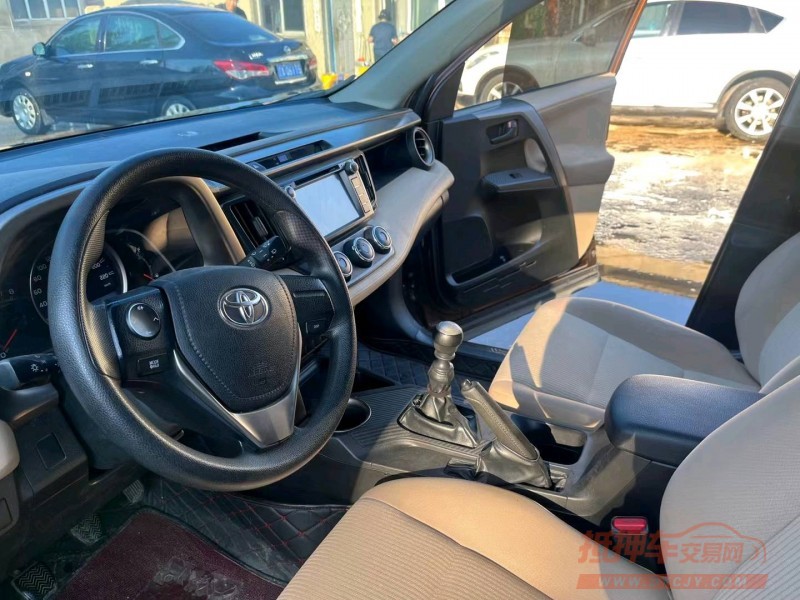 沈阳14年丰田RAV4荣放3