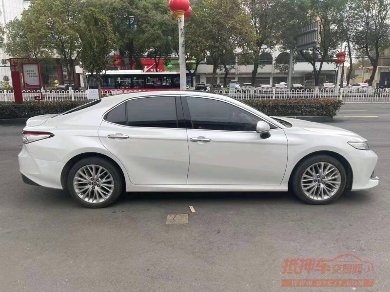 宜昌20年丰田凯美瑞8