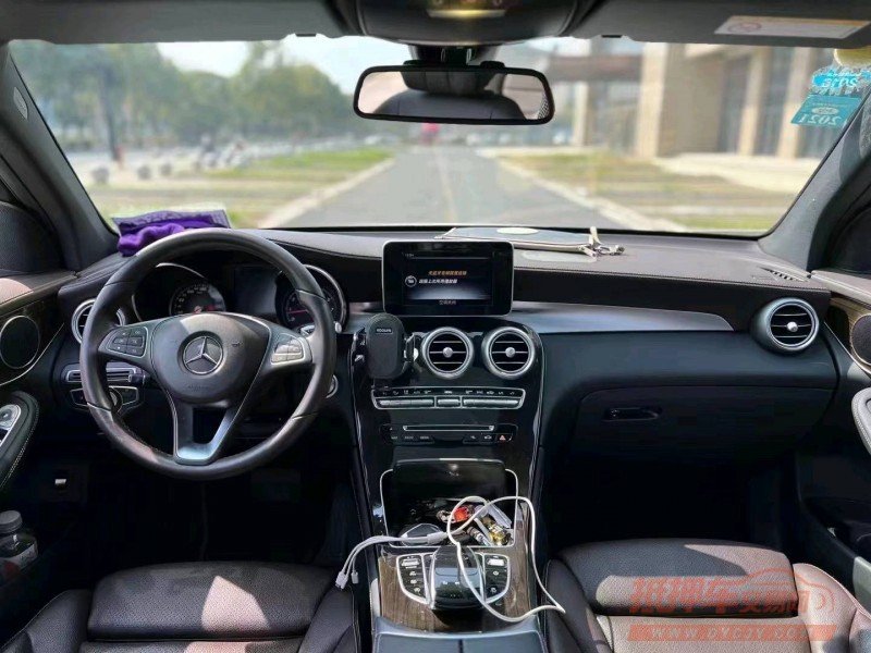 嘉兴17年奔驰GLC3