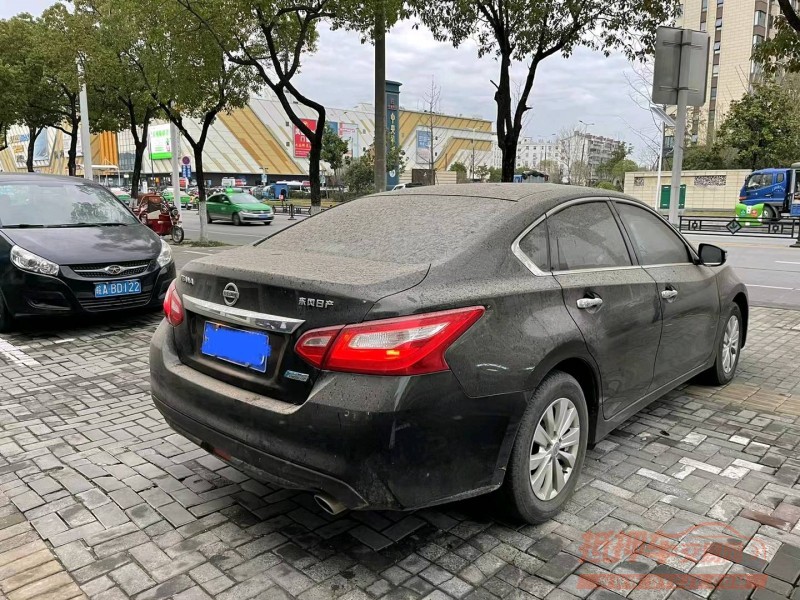 淮南18年日产天籁4