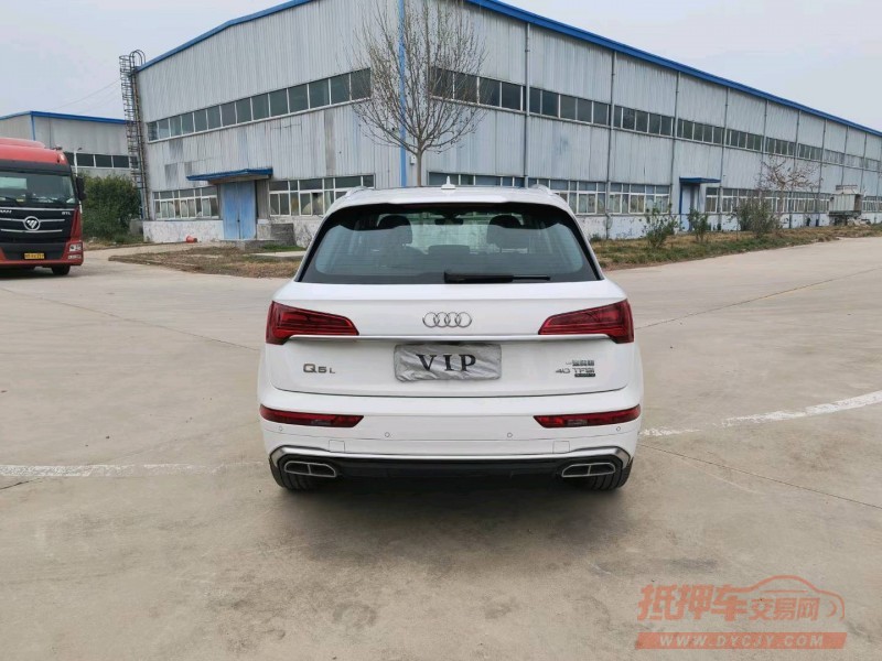 北京22年奥迪Q59