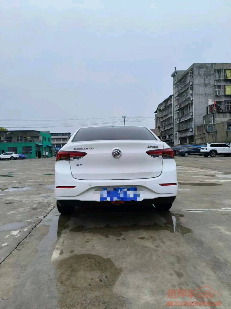 宜昌18年别克英朗3