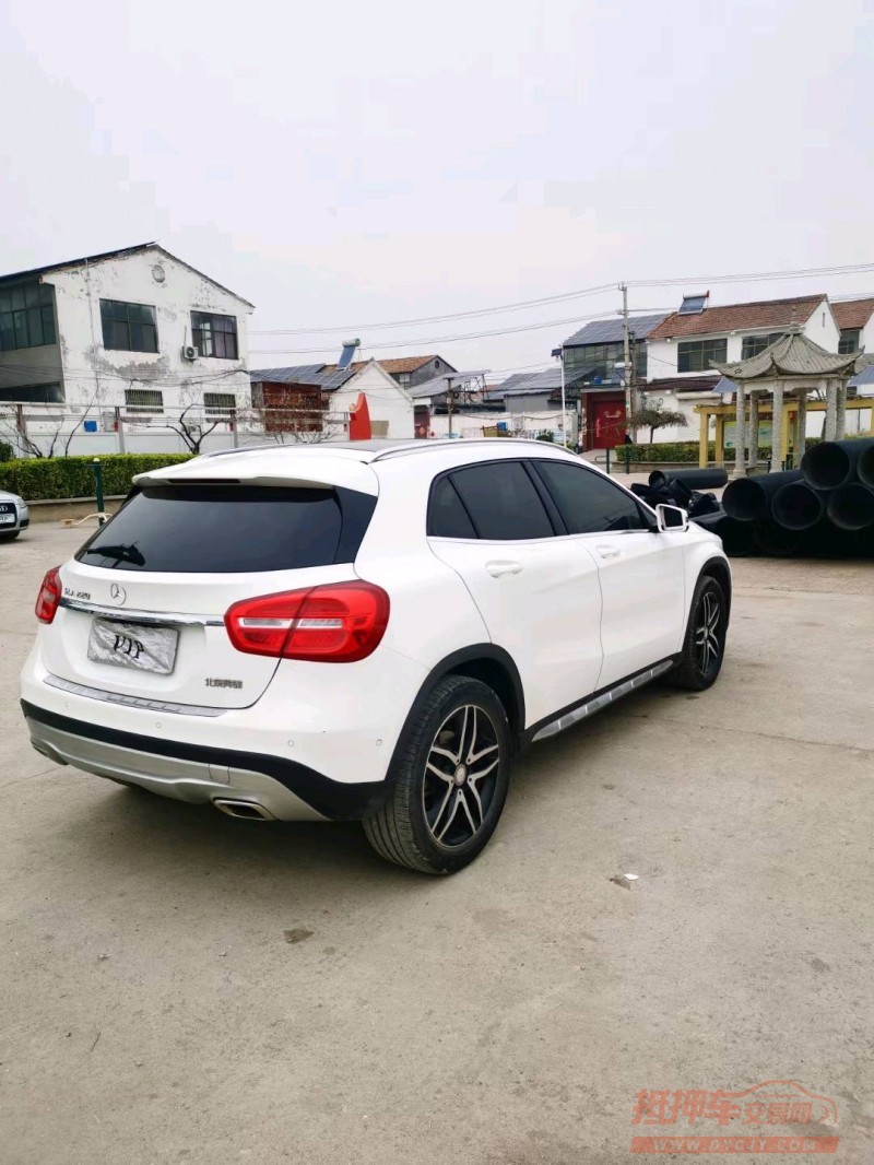 徐州16年奔驰GLA8