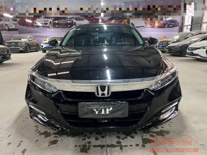 济宁19年本田雅阁1