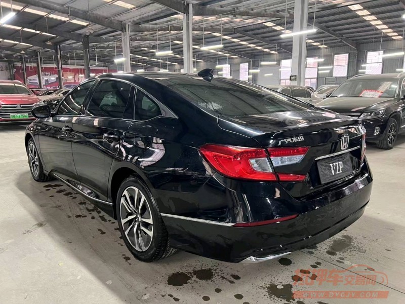 济宁19年本田雅阁8