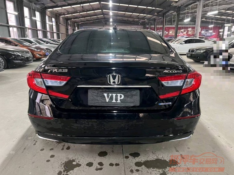 济宁19年本田雅阁9