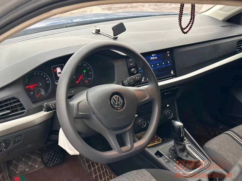 济南21年大众朗逸3