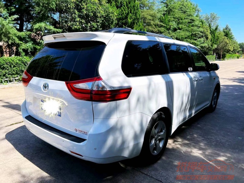 潍坊15年丰田塞纳6