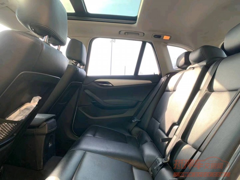 保定12年宝马X16