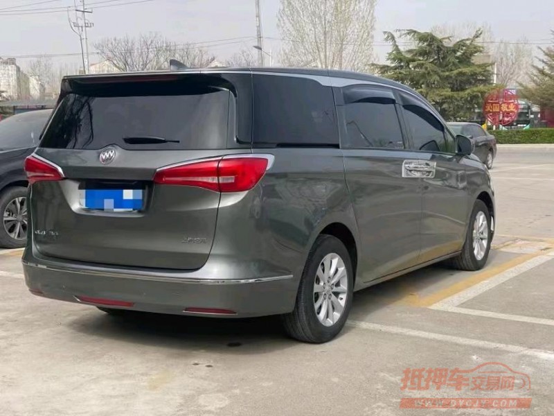 济宁17年别克GL89