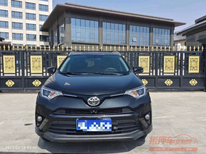 榆林19年丰田RAV4荣放1