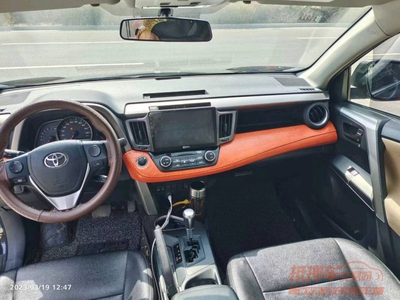 榆林19年丰田RAV4荣放5