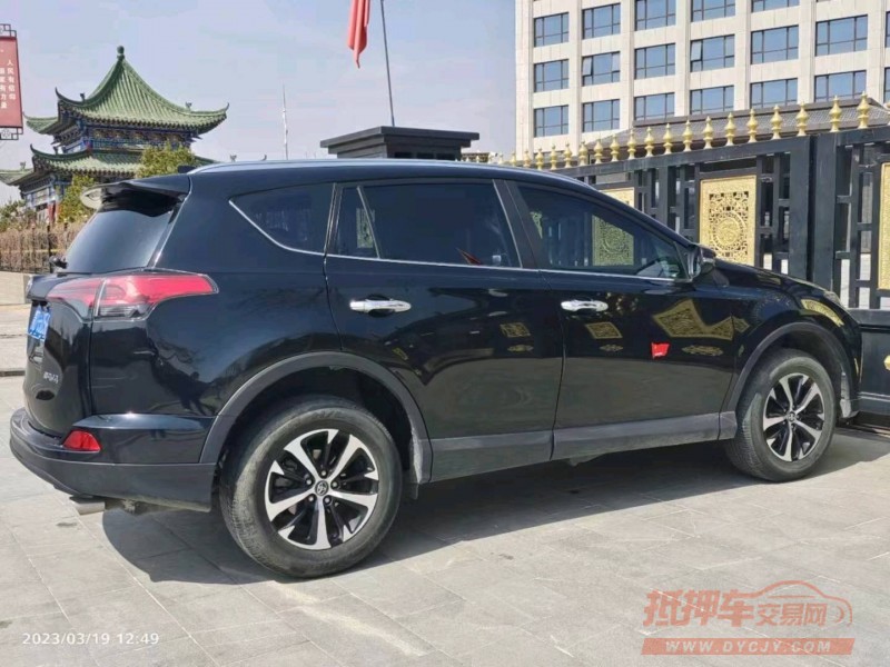 榆林19年丰田RAV4荣放7