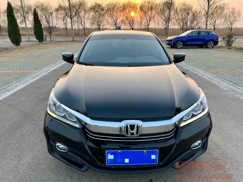 济南17年本田雅阁1