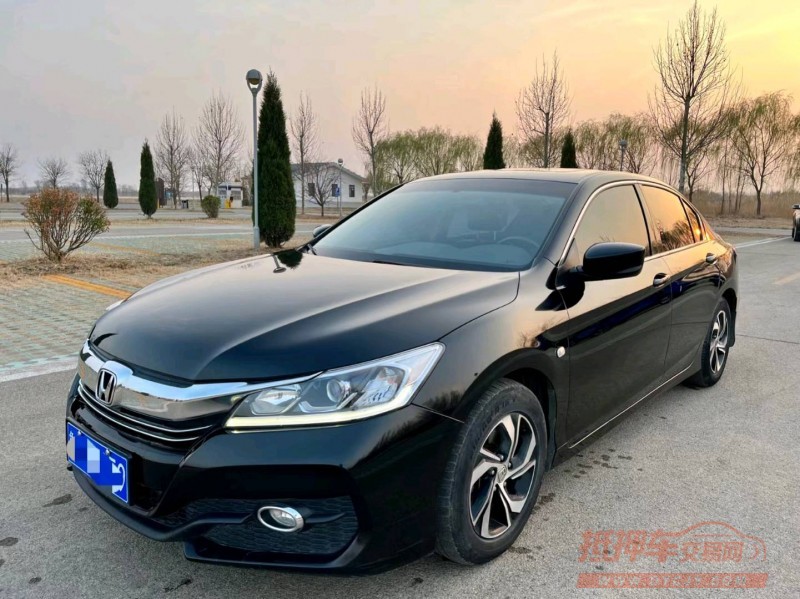 济南17年本田雅阁5