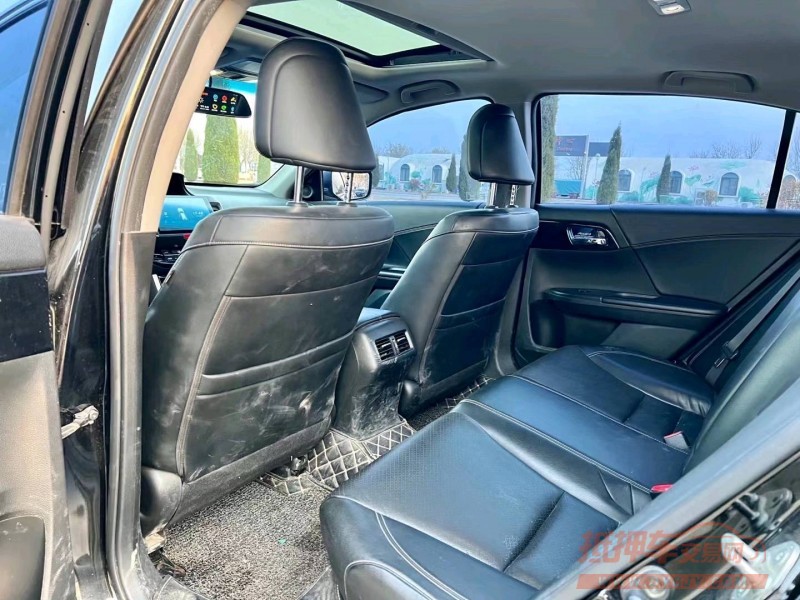 济南17年本田雅阁6