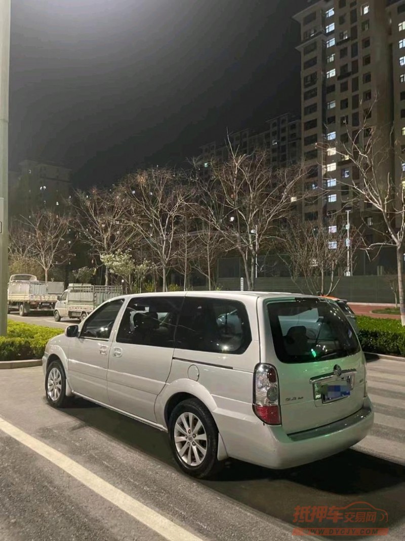枣庄17年别克GL83
