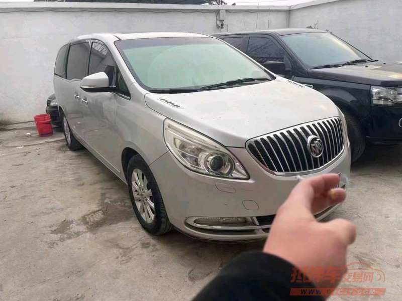 徐州11年别克GL82