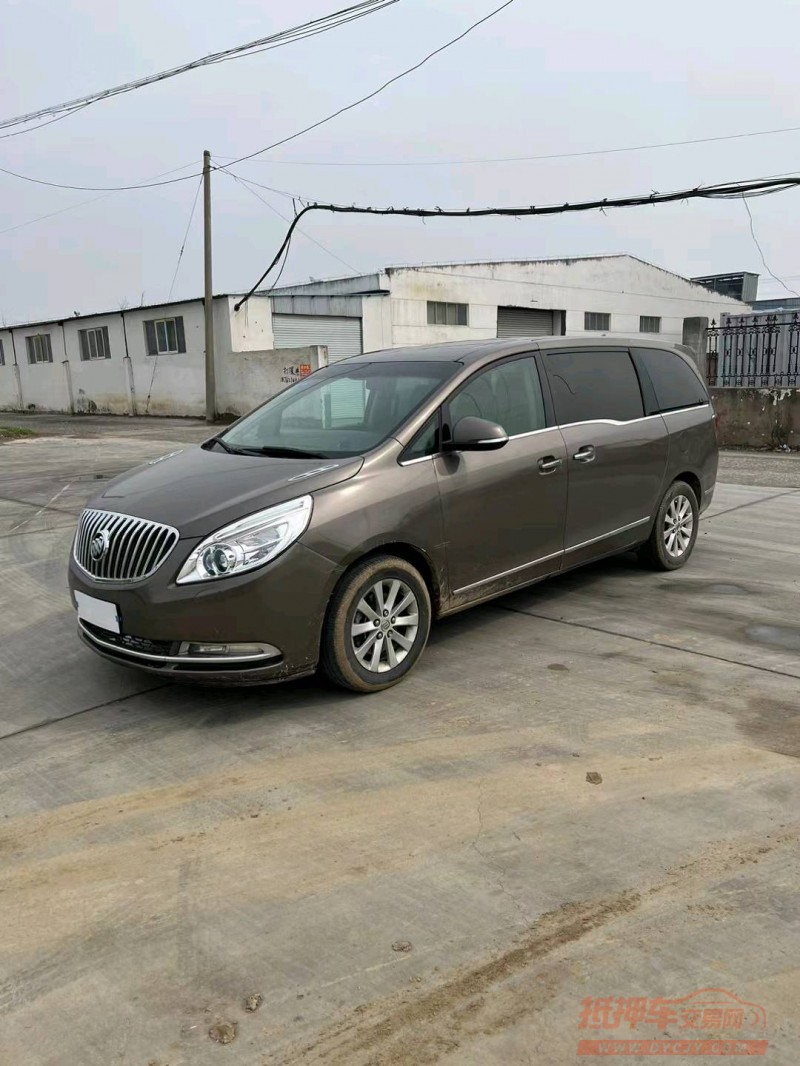 济南11年别克GL82