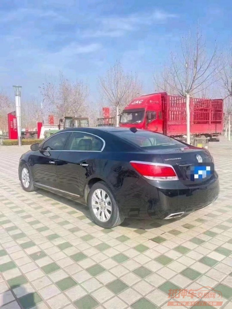 北京12年别克君越3