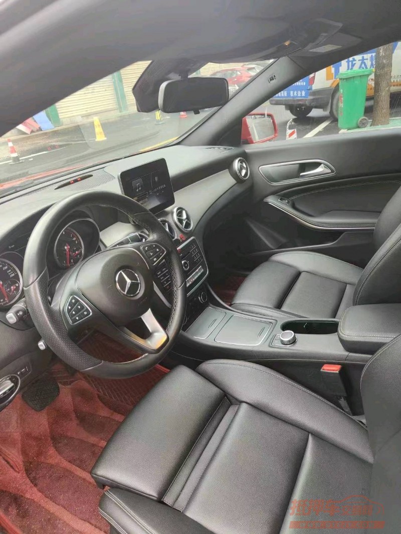 宜春18年奔驰CLA5