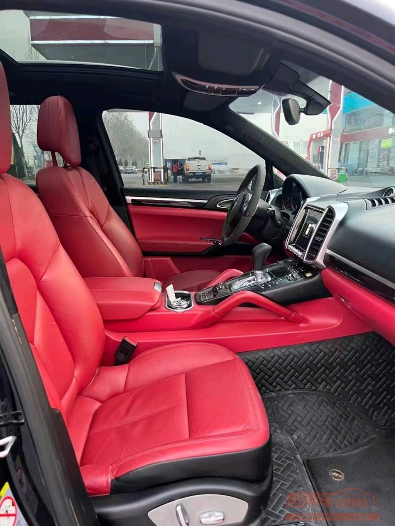 济南13年保时捷卡宴5