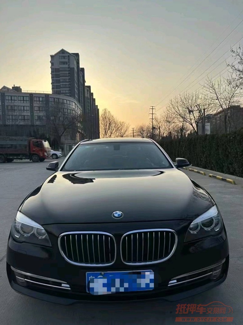 济南17年宝马7系1