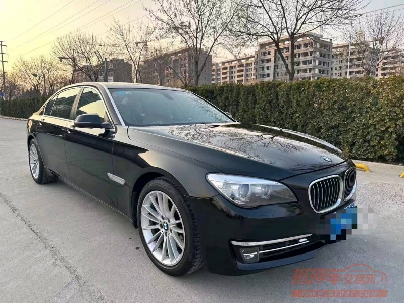 济南17年宝马7系3