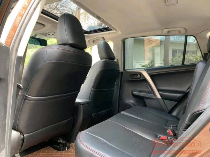 嘉兴14年丰田RAV4荣放4