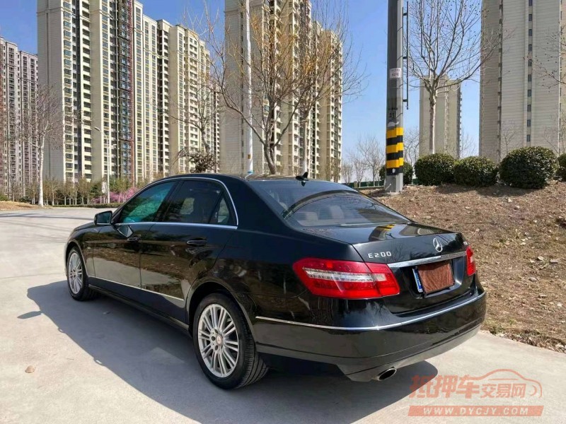 枣庄10年奔驰E2